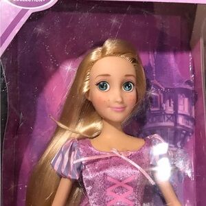 CLASSIC DISNEY Tangled / Rapunzel  , classic Disney parks/ store doll